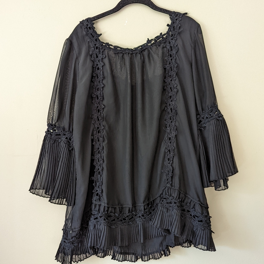 Passion concept women's elegant black shirt size XL - Picture 2 of 5